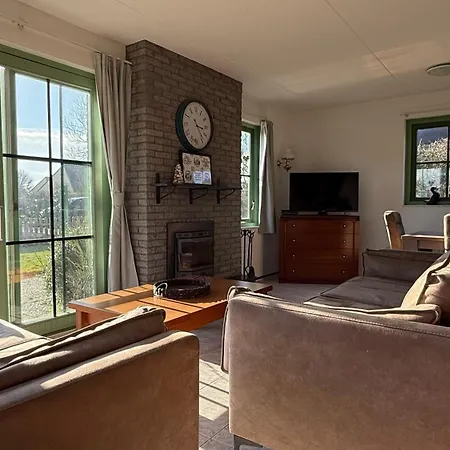 Vakantiehuis Strandparel 110 *